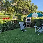 Bicchi מלון דירות 4*