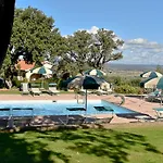 מלון דירות Bicchi 4*